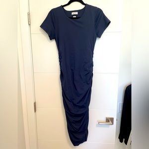 Babaton midi ruched contour tshirt dress - navy L